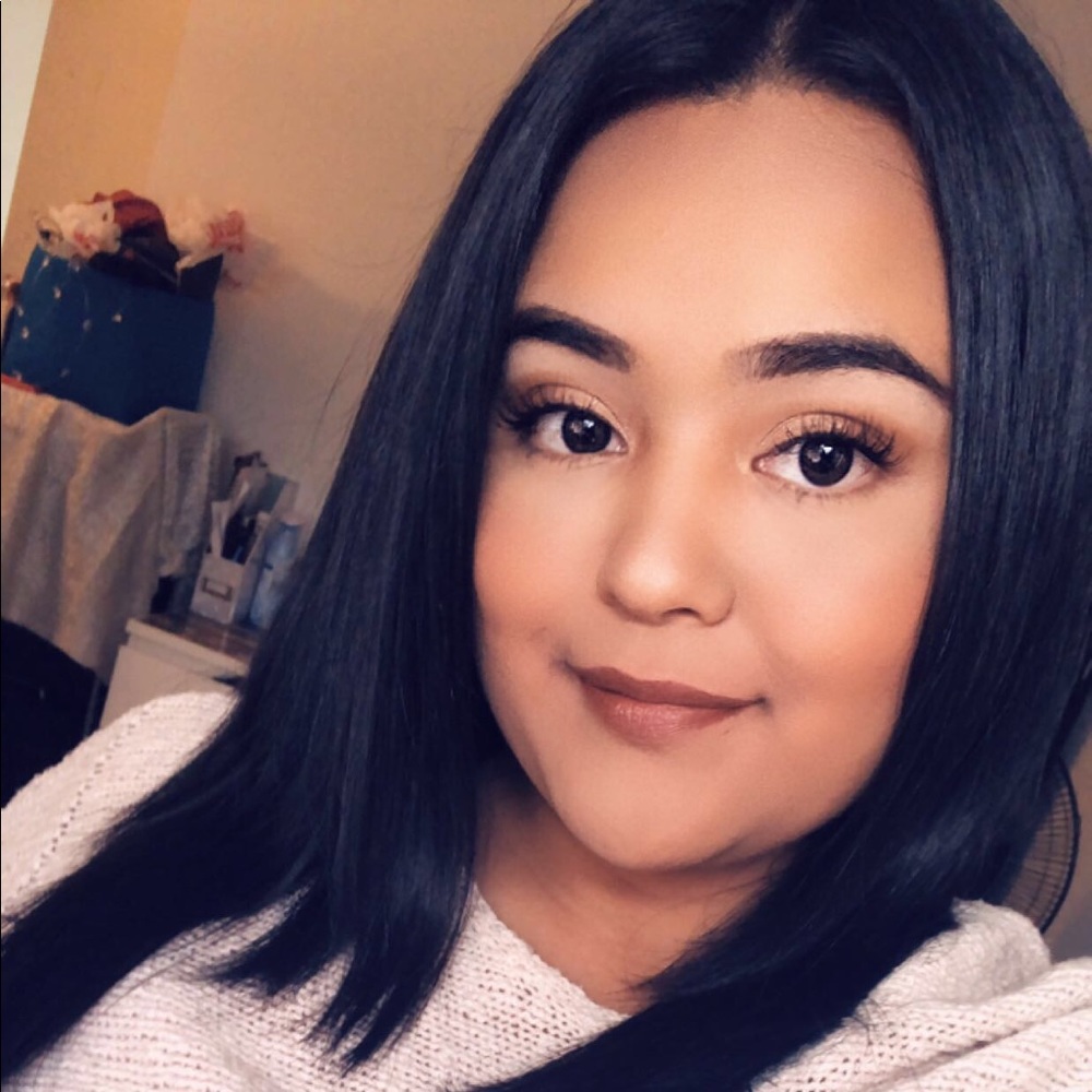 Meet your Posher, Celina
